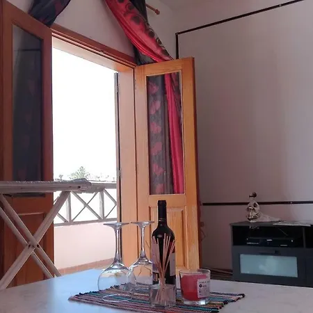 ~ Casa Vacay- Single & Double Holiday In The Heart Of Puerto Del Carmen! Guest house *